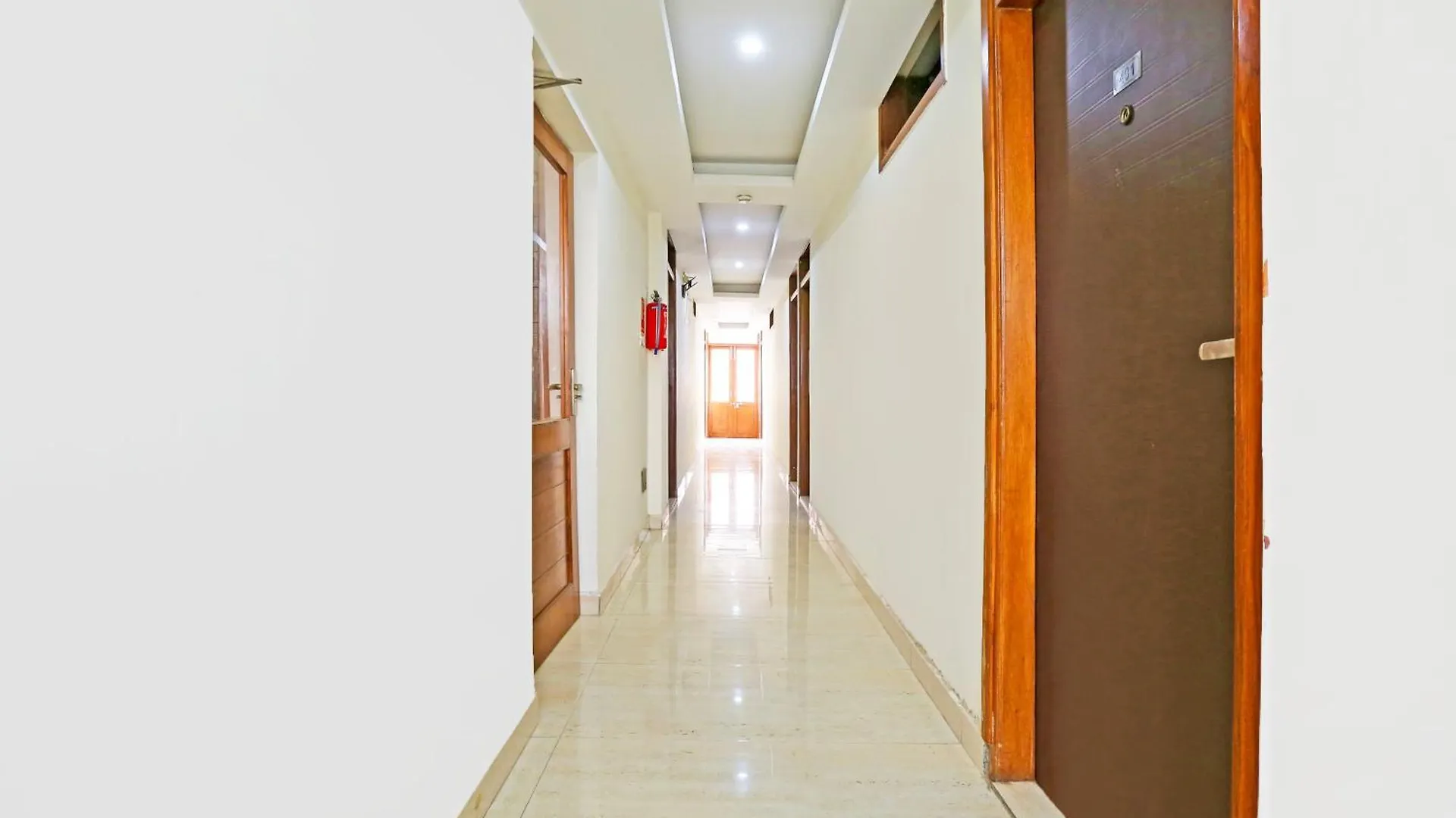 Super Hotel O Gurgaon Old Town
